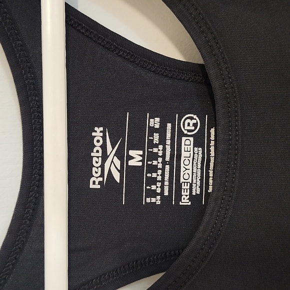 Black Reebok camisole medium - Picture 2 of 6